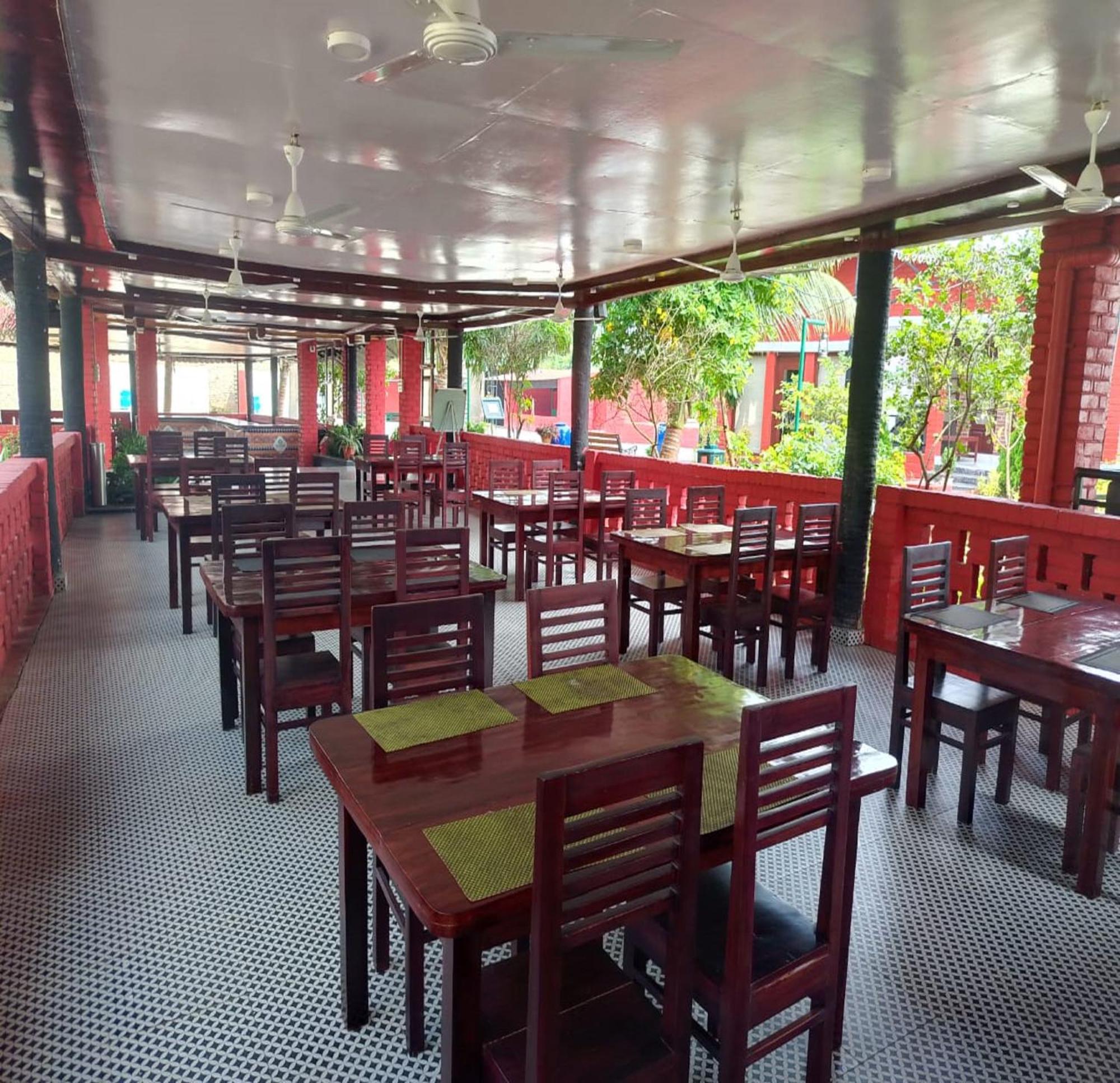 Green Point - Hotels And Resorts In Angul ภายนอก รูปภาพ